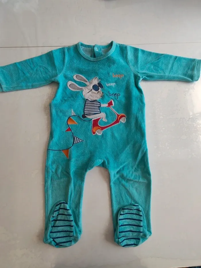 Gros lot pyjama velours hiver chaud 18 mois - photo numéro 8
