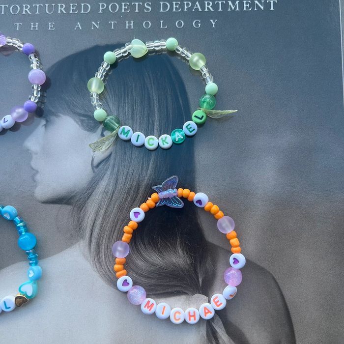 friendship bracelets | 5 seconds of summer - photo numéro 12