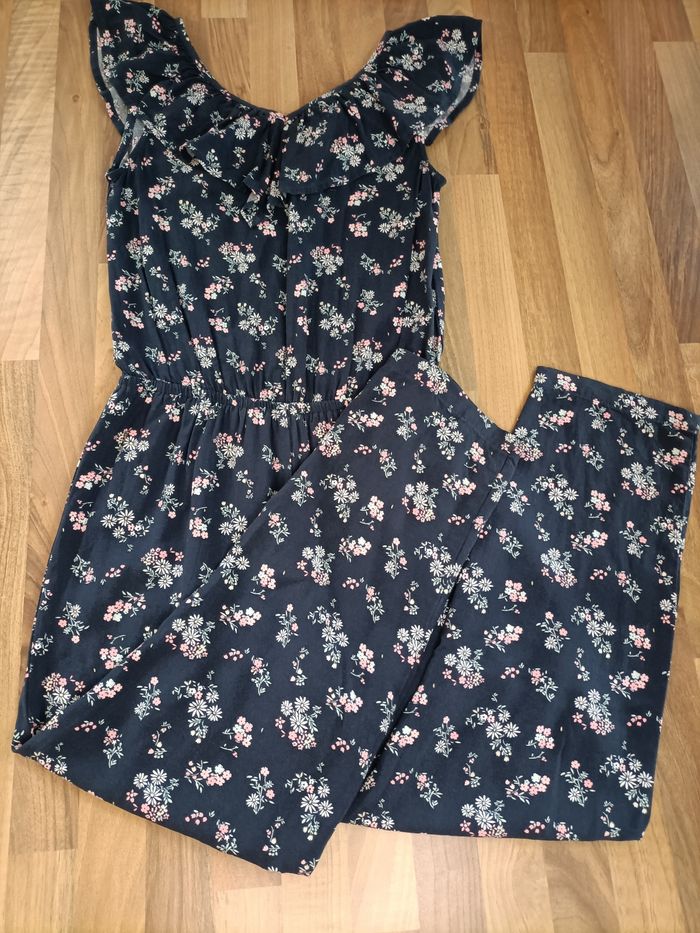 Jolie Combi pantalon bleu marine fleuri 8 ans Gémo - photo numéro 2