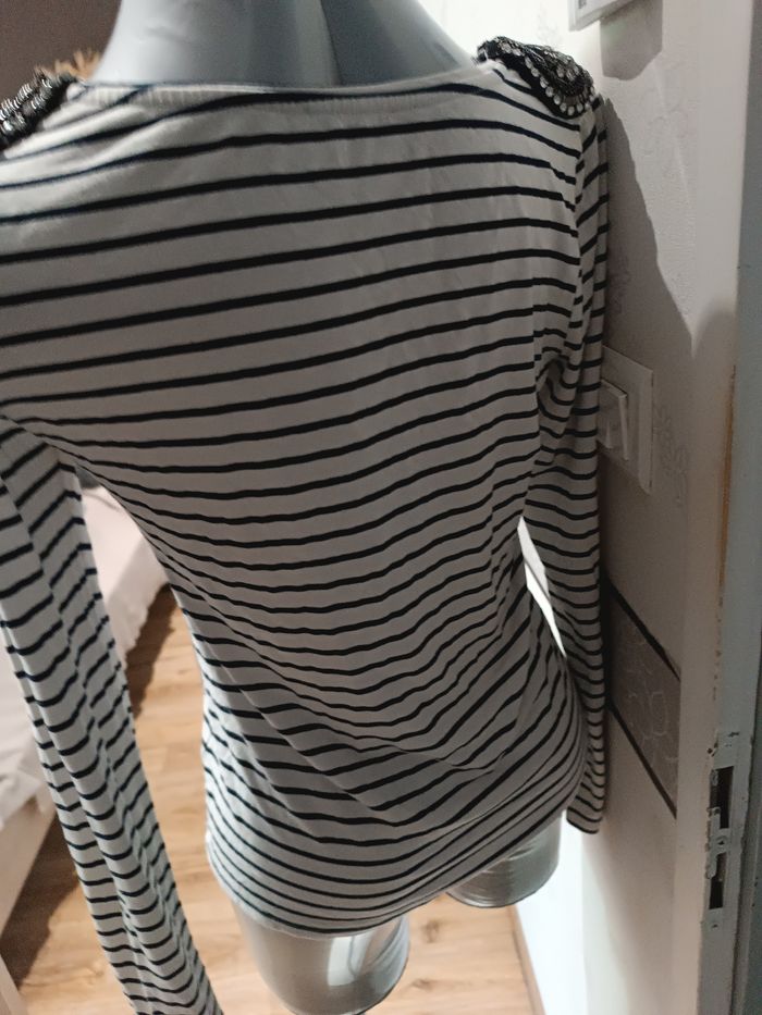 Haut femme t1 - photo numéro 7