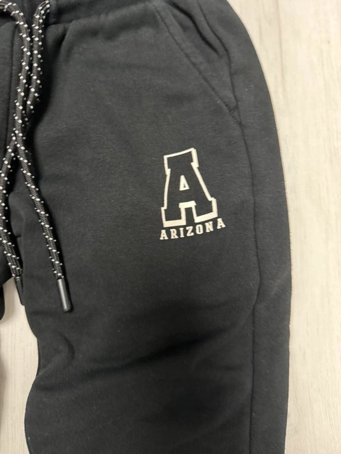 Ensemble jogging kiabi 6 ans - photo numéro 2