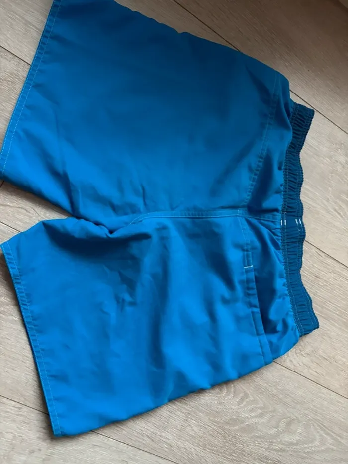 Short de bain Adidas taille M - photo numéro 2