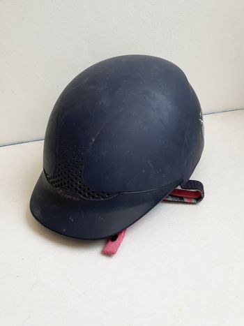 Bombe d'équitation fille T53-55