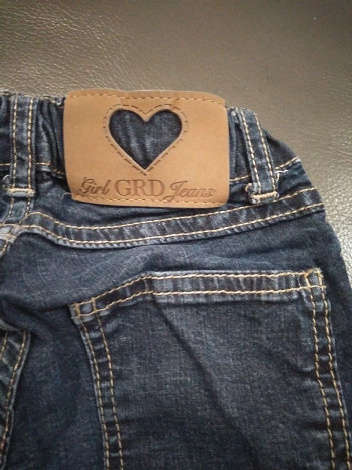 Jeans fille 3 ans - photo numéro 8