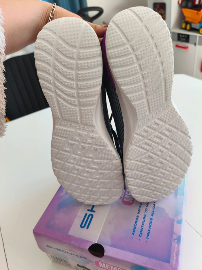 Skechers taille 39 - photo numéro 4