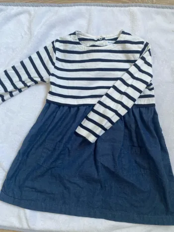 Pull robe taille 36 mois