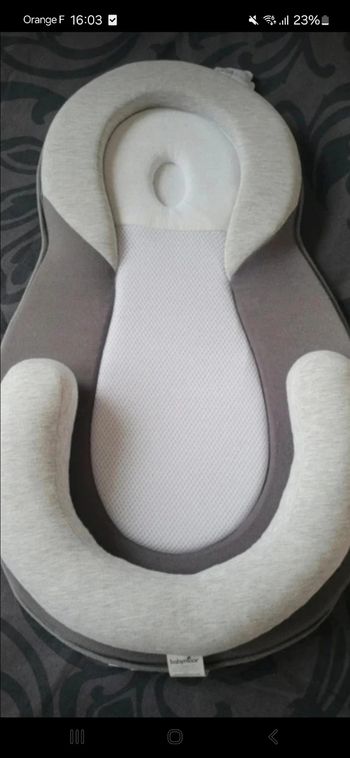 Reducteur de lit babymoov 
