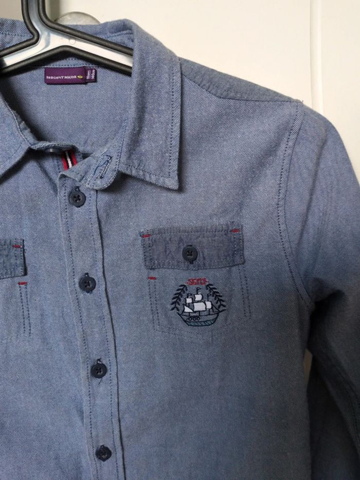 Superbe chemise 10 ans - photo numéro 3