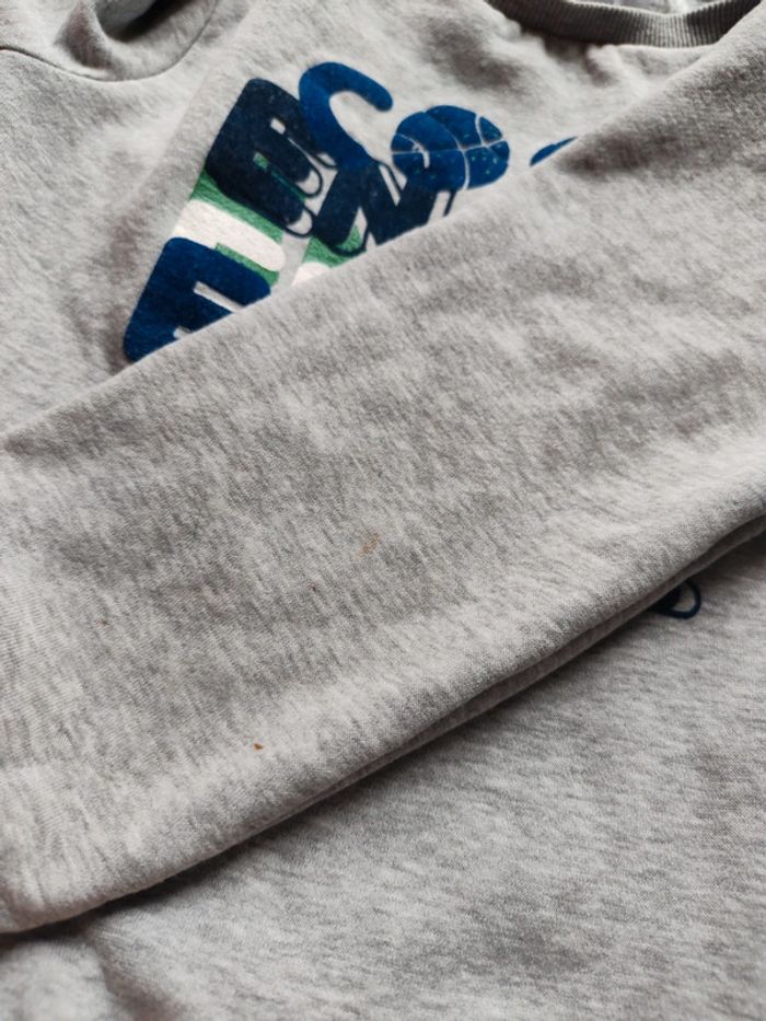 Sweat taille 8 ans - photo numéro 2