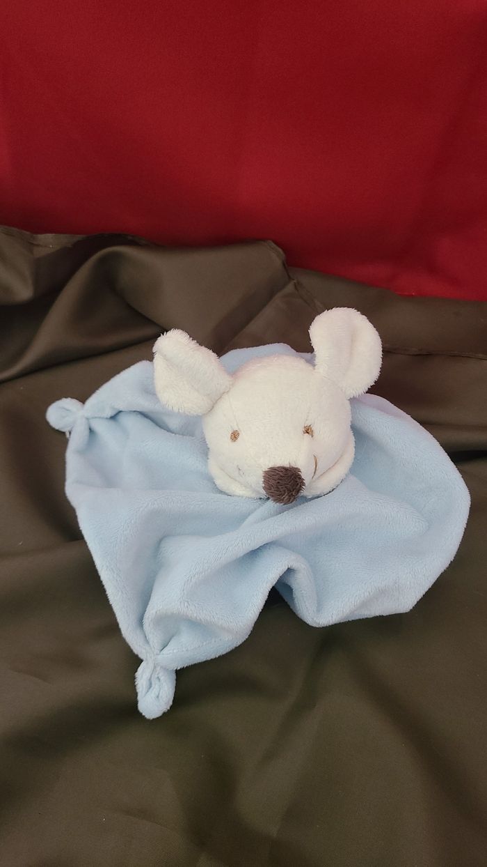 TCF DOUDOU SOURIS BLANCHE BLEU PLAT TOUT COMPTE FAIT