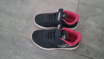 Vend basket fille pointure 31