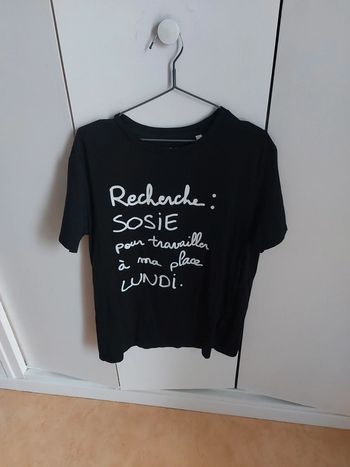 Tee shirt je recherche sosie pour travailler à ma place lundi
