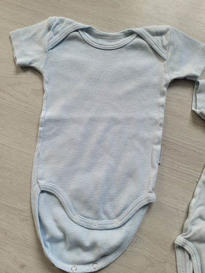 Lot 4 bodys P'tit Bisou 3 mois - photo numéro 4