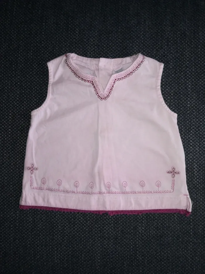 Joli tee-shirt été, bébé fille, 6mois.