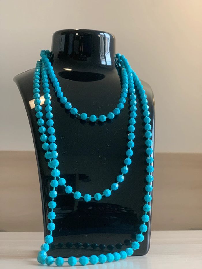 Collier bleu long. - photo numéro 3