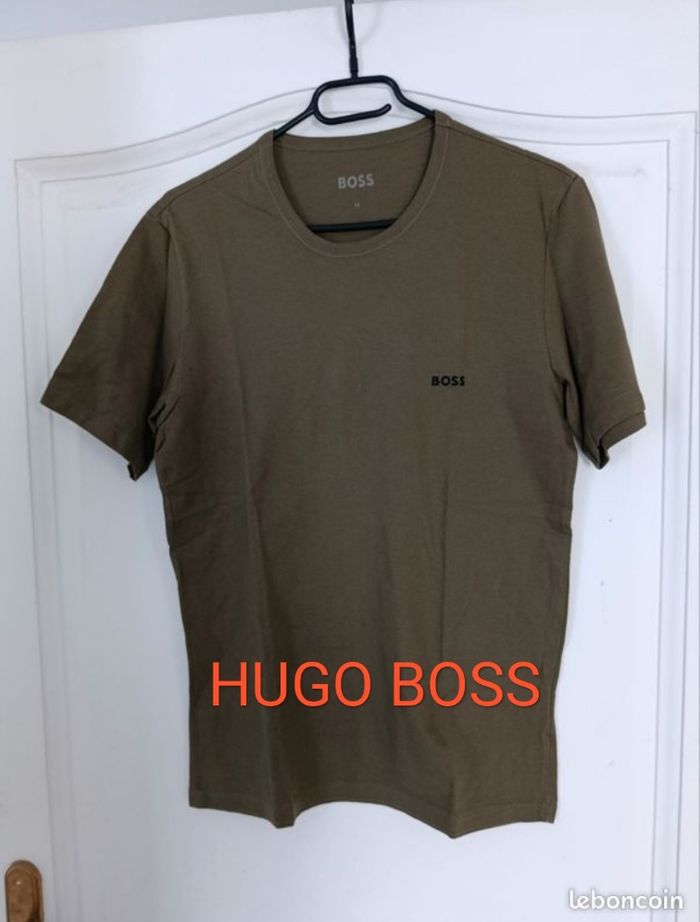 Tee-shirt Hugo Boss Taille S - photo numéro 1