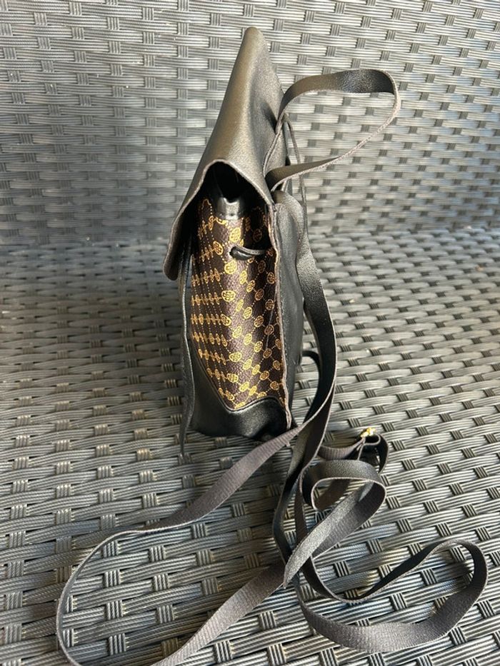 Petit sac à dos neuf - photo numéro 7