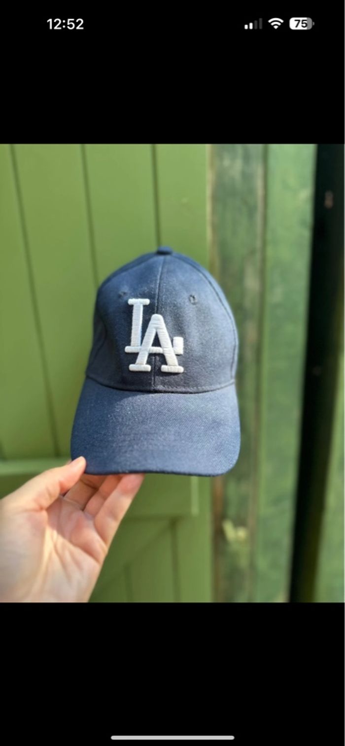 Casquette bleu marine