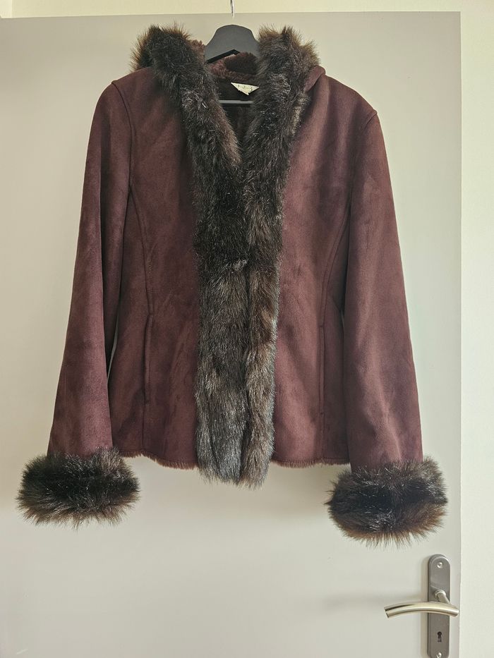 Manteau à capuche fausse fourrure aspect suédine Maison 123 Taille 36 - photo numéro 3