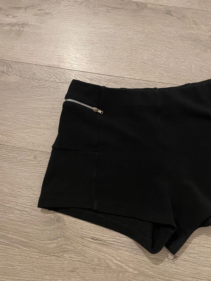 Short noir Pull & Bear - Taille L (40) - Fermetures éclair - photo numéro 2