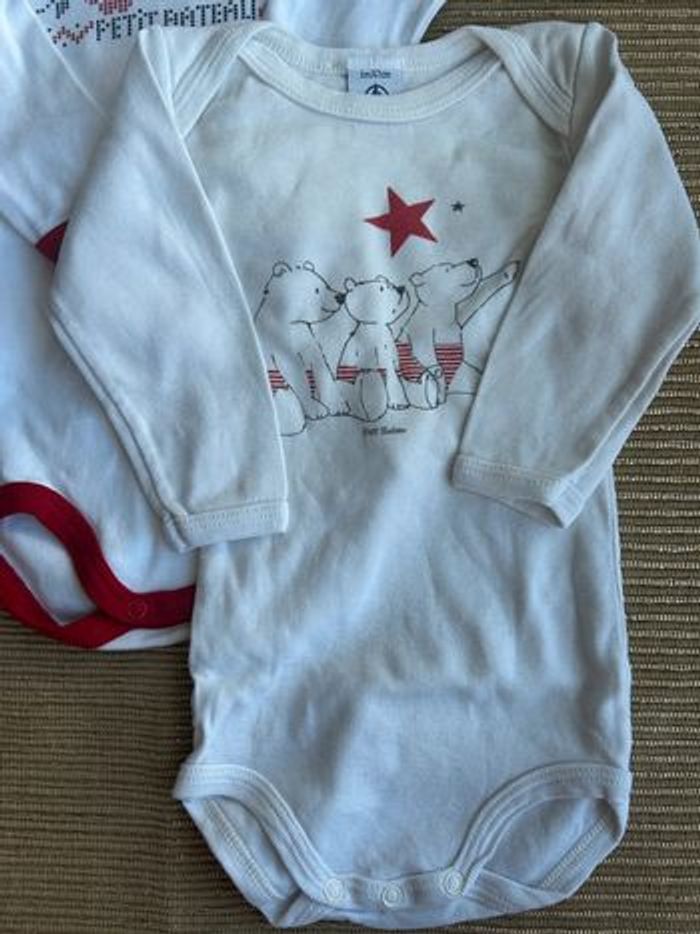 3 bodys Petit Bateau 6 mois - photo numéro 3