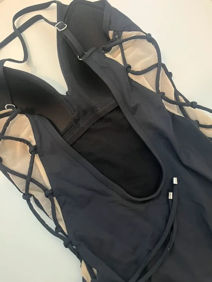 Maillot de bain 1 pièce noir Divine Paris Taille 40 - photo numéro 4