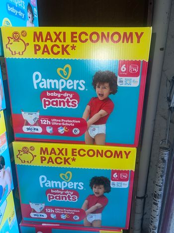 2 carton couche Pampers taille 6 