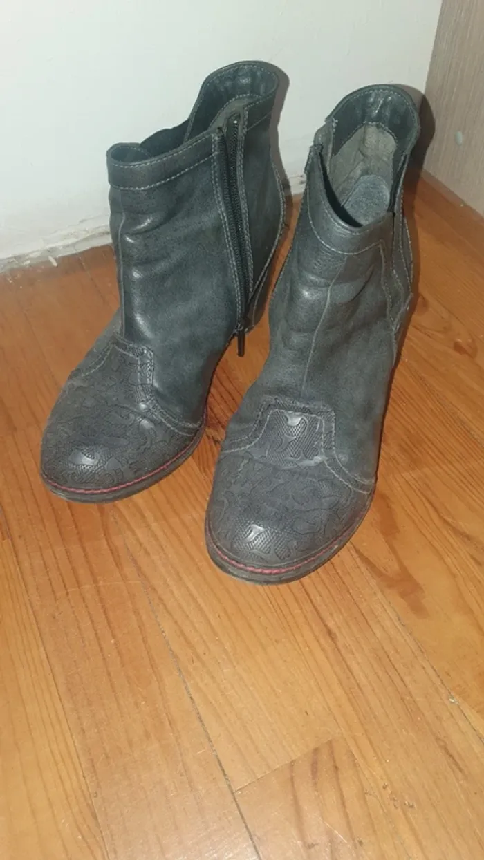 Bottines mustang très bon état - photo numéro 2