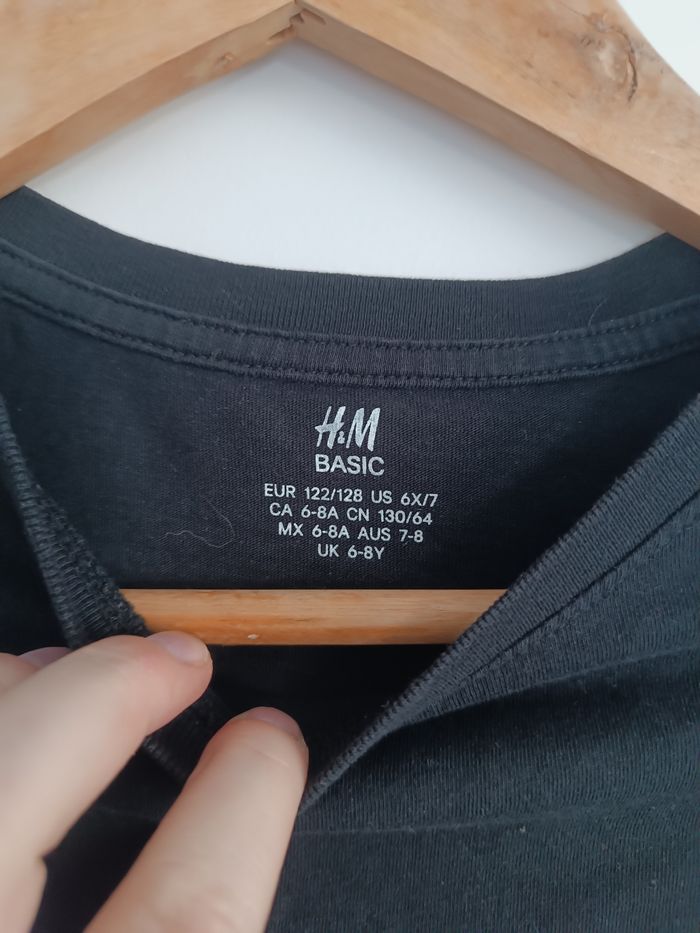 T-shirt garçon taille 122/128 cm - photo numéro 2