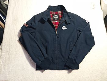 bomber taille S Lonsdale