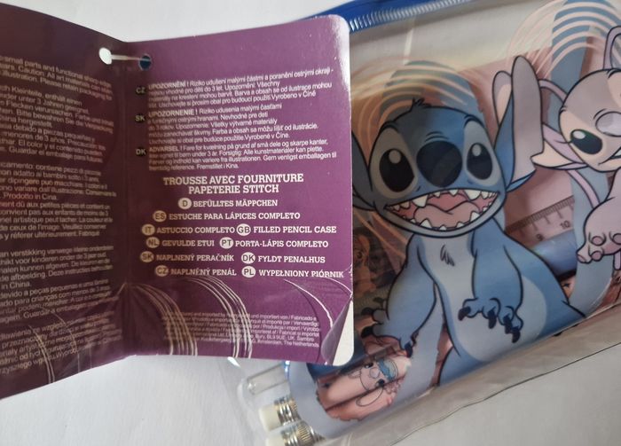 Trousse avec fournitures papeterie Stitch - photo numéro 2