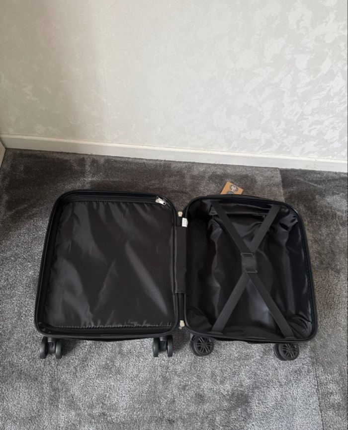 Valise voyage grise taille 45X34X20 cm - photo numéro 2