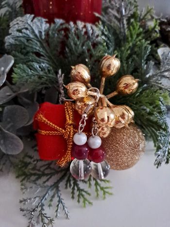 Jolie boucles d'oreilles pendantes