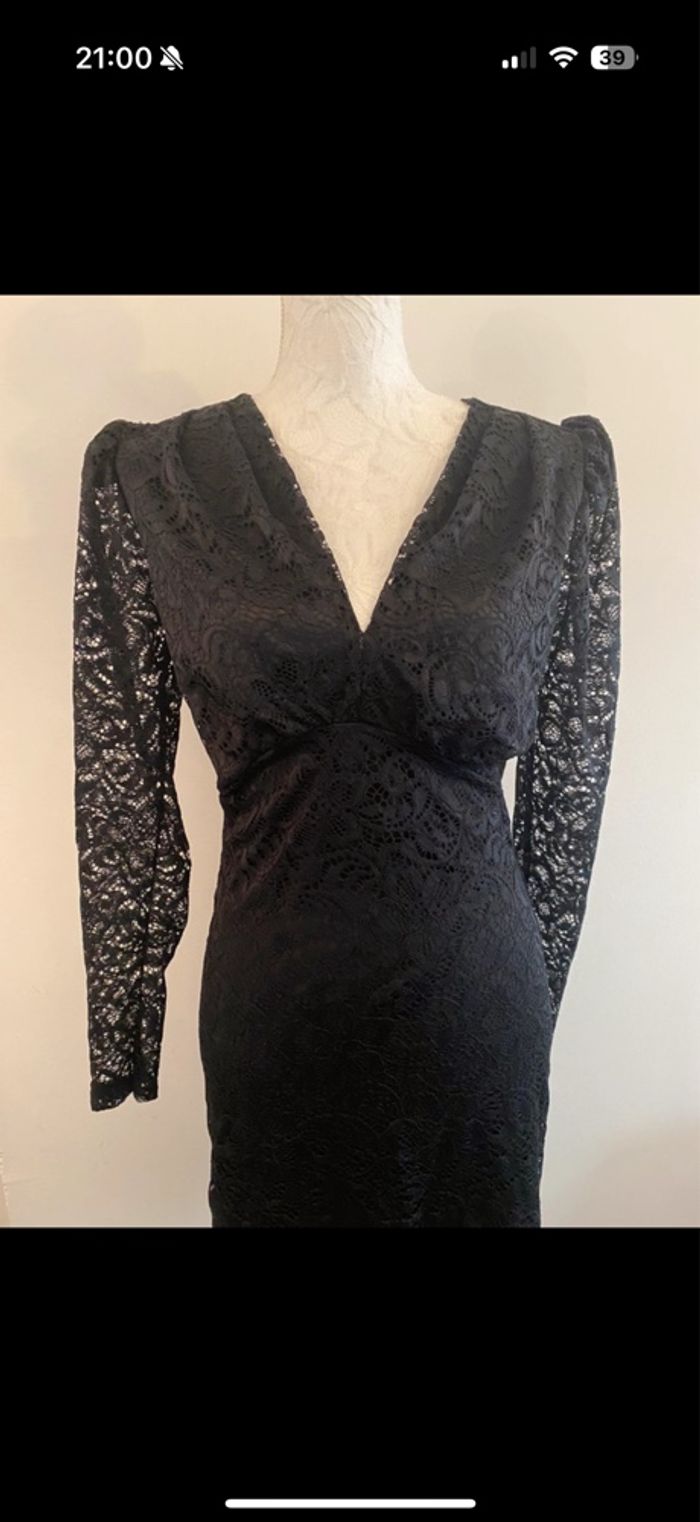 robe noire en dentelle neuf Camille de Paris T 36
