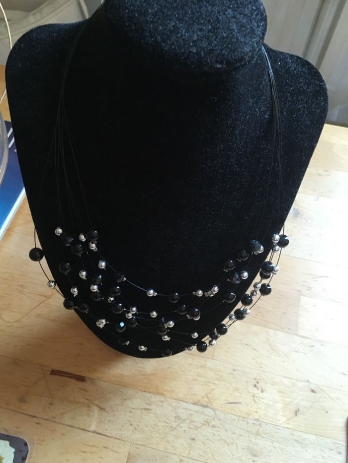 Collier En perles - photo numéro 2