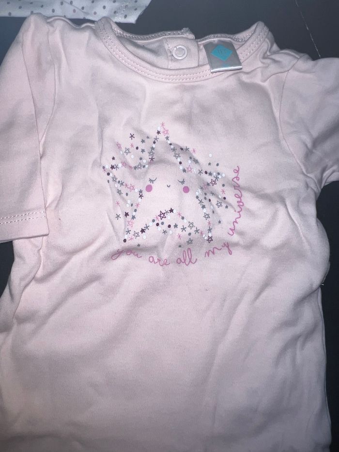 Lot de 2 pyjama taille 1 mois - photo numéro 3