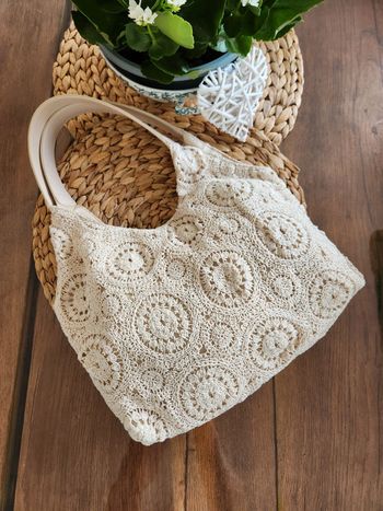 Sac à main beige/crème crochet