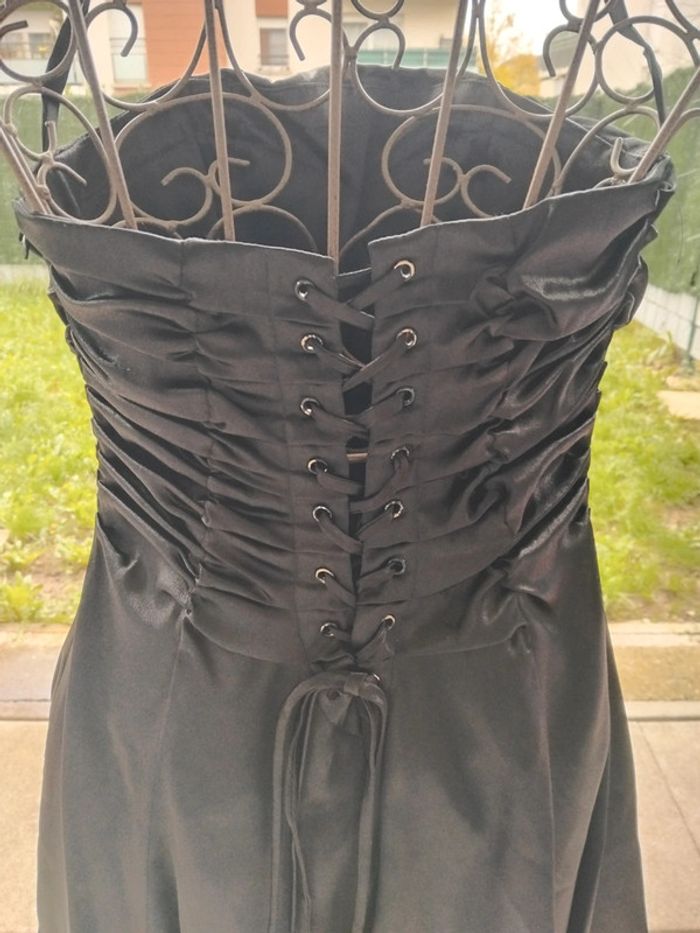 Robe bustier avec écharpe - photo numéro 3