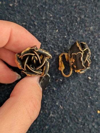 Boucles d'oreilles signées Sandor