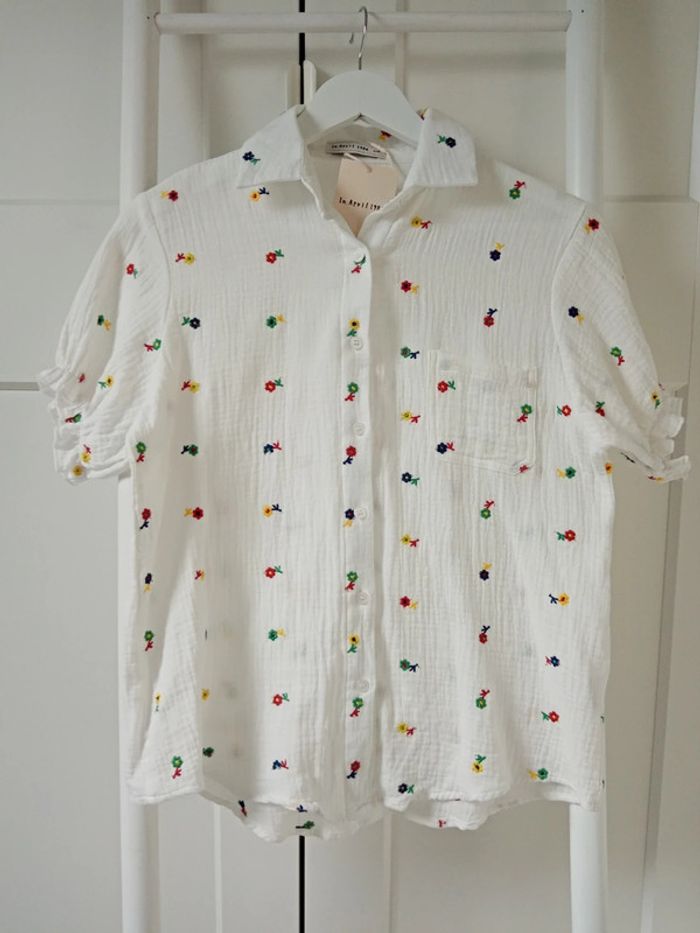 In April 1986. Blouse en gaze de coton