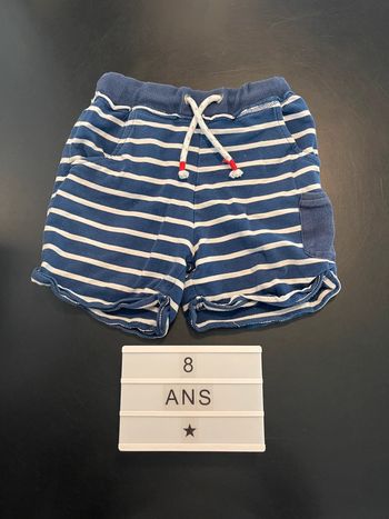 Short rayé 8 ans