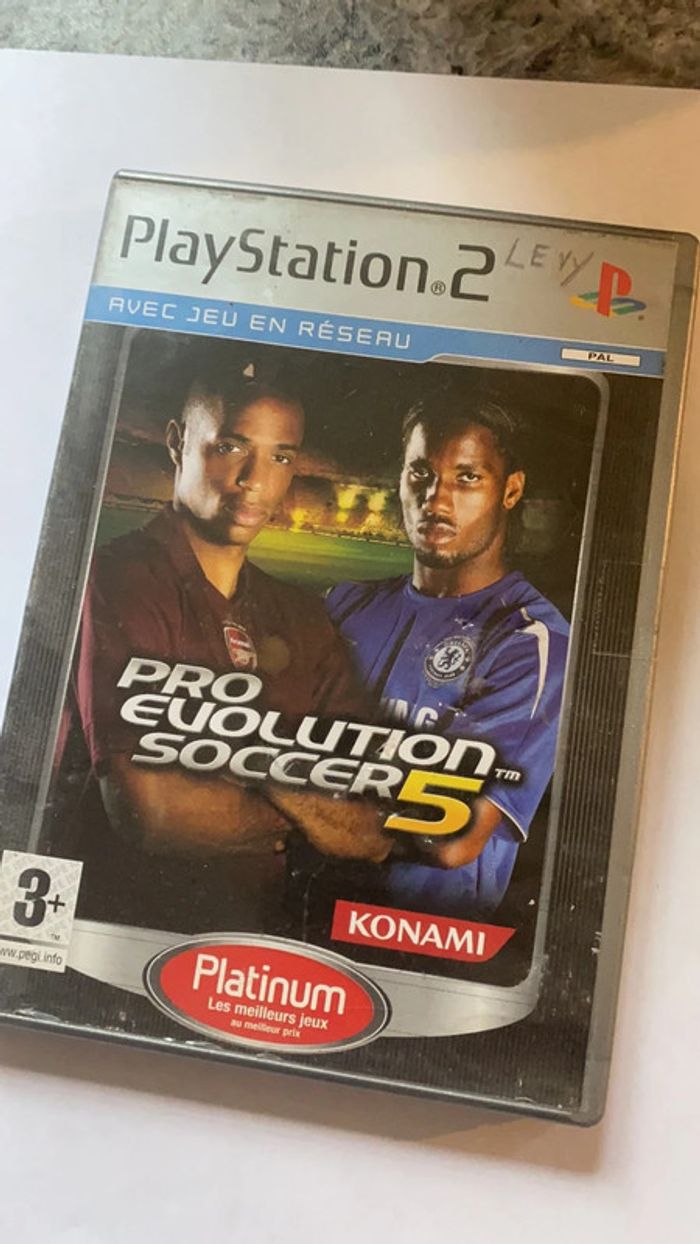 PES soccer 05 ps2 - photo numéro 1