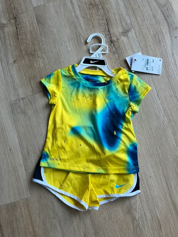 Ensemble 2 Pièce Nike 24mois