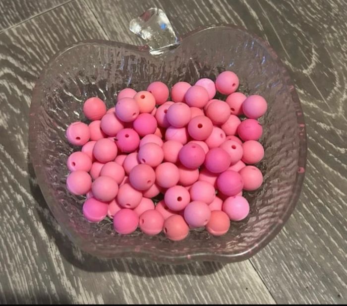 Perles rondes rose foncé
