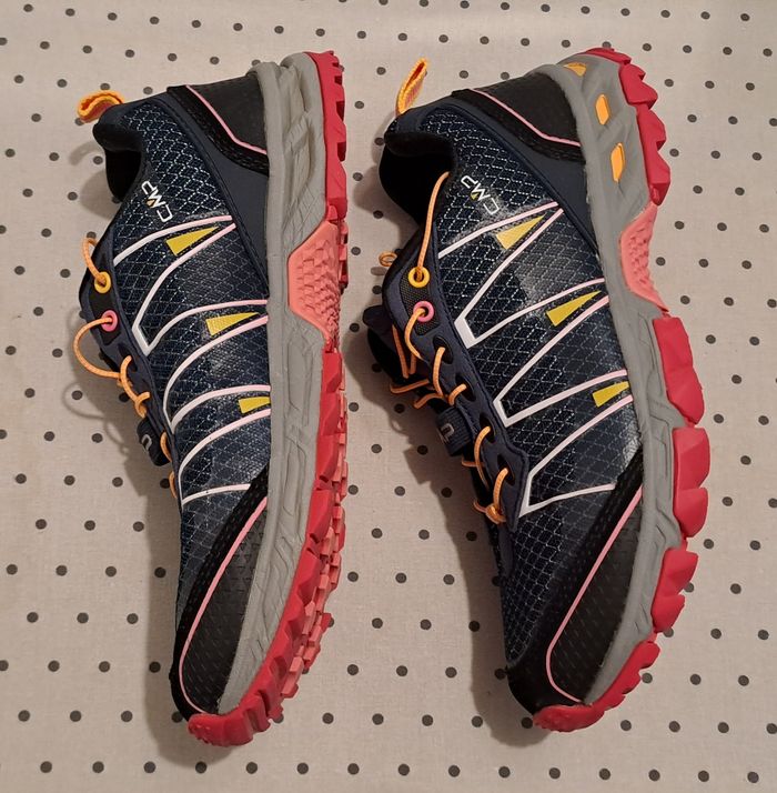 Baskets de trail CMP neuves en 39 - photo numéro 4