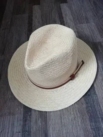 Chapeau de paille Wellington vintage rétro