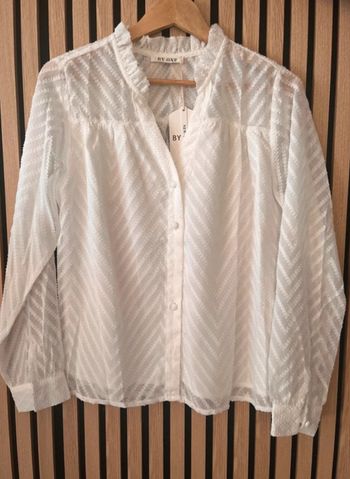 Chemise blanche plumetis