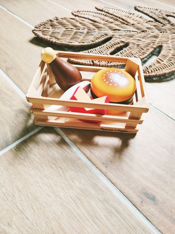🍗Dinette cagette divers aliments en bois poisson, pain.. marque Melissa et Doug