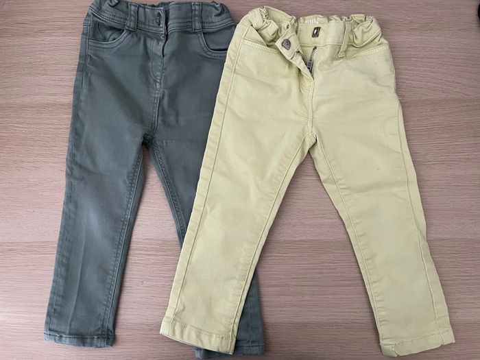 Lot 2 pantalons fille