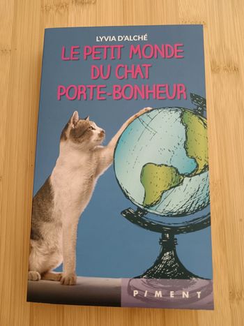 Lyvia d'Alché 🍀 Le petit monde du chat porte-bonheur T2